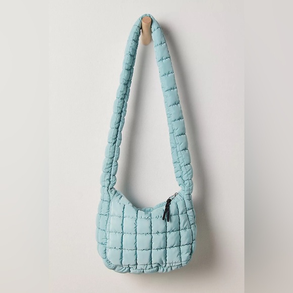 NWT FREE PEOPLE MOVEMENT Quilted Baby Carryall Sling Bag | Sterling MSRP $58 - Picture 1 of 7